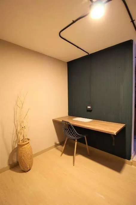 Apartamento Con Cocina Y Bano Privado - One106 By Roots Rentals Μεντεγίν Διαμέρισμα